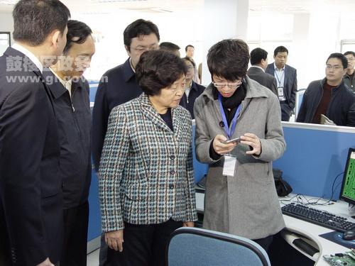 浴室人妻的情欲hd三级