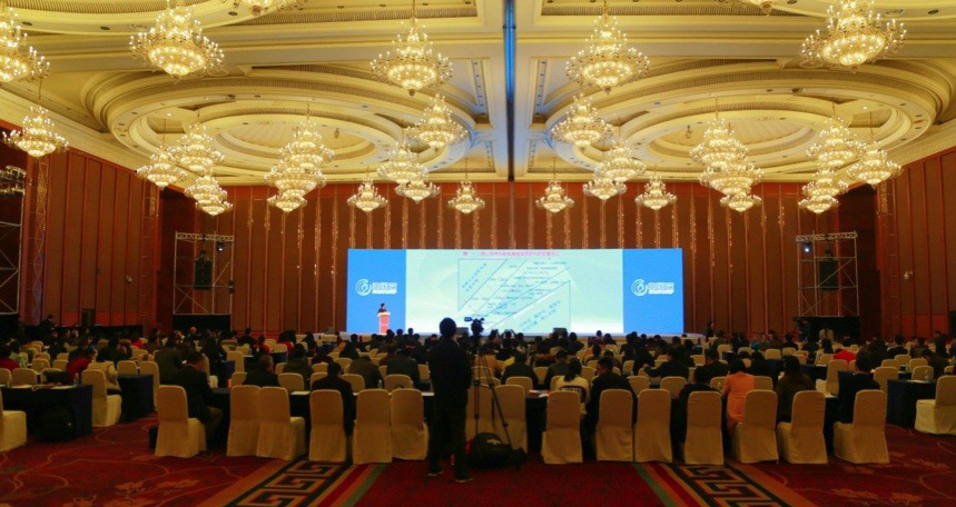 浴室人妻的情欲hd三级