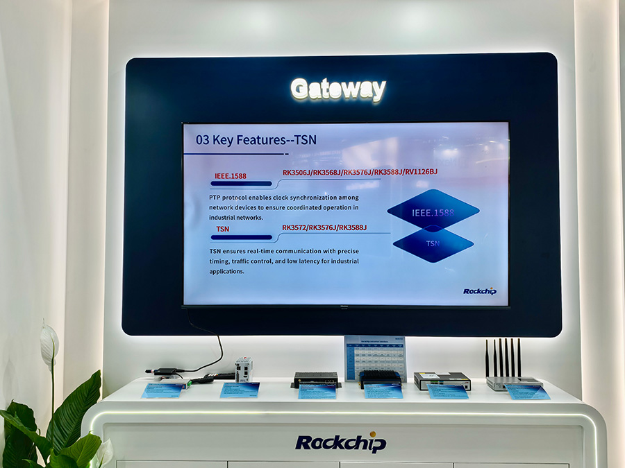 浴室人妻的情欲hd三级